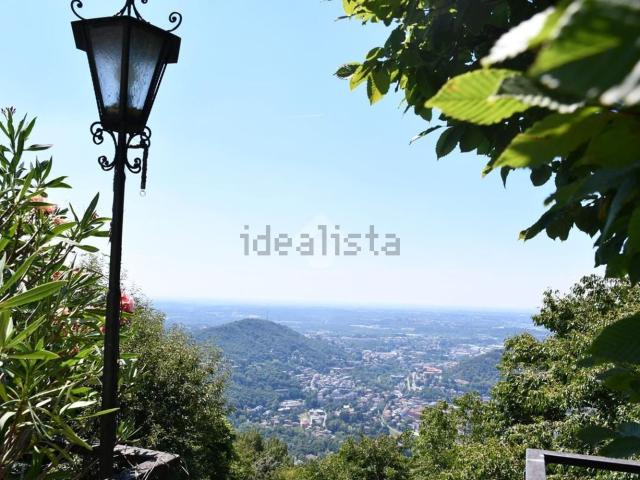 Case e ville in vendita di 160 m² in Via alle Vigne, 42