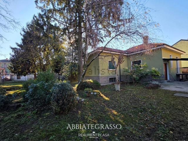 Case e ville in vendita di 160 m² in Via Aurelio Saffi