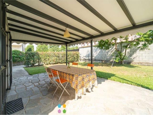 Case e ville in vendita di 160 m² in Via Aurelio Saffi, 22