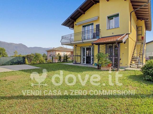 Case e ville in vendita di 160 m² in Via Bonina, 9