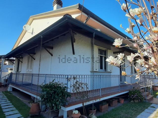 Case e ville in vendita di 160 m² in Via Brancola