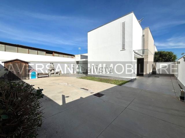 Case e ville in vendita di 160 m² in Via Giuseppe Garibaldi