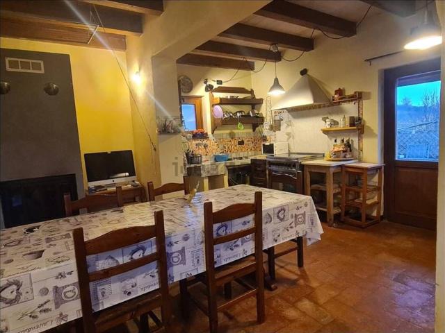 Case e ville in vendita di 160 m² in Via Dogli, 26