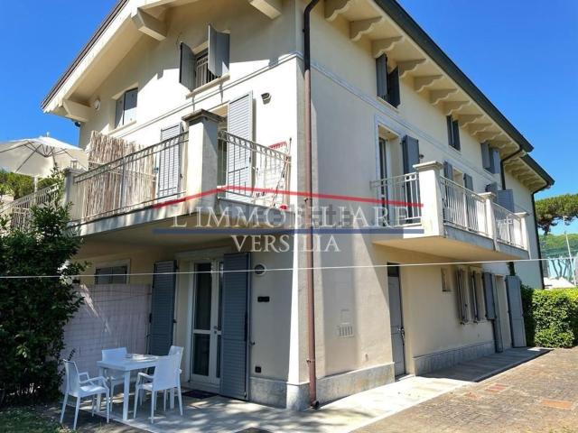 Case e ville in vendita di 160 m² in Via Don Bardini, 15