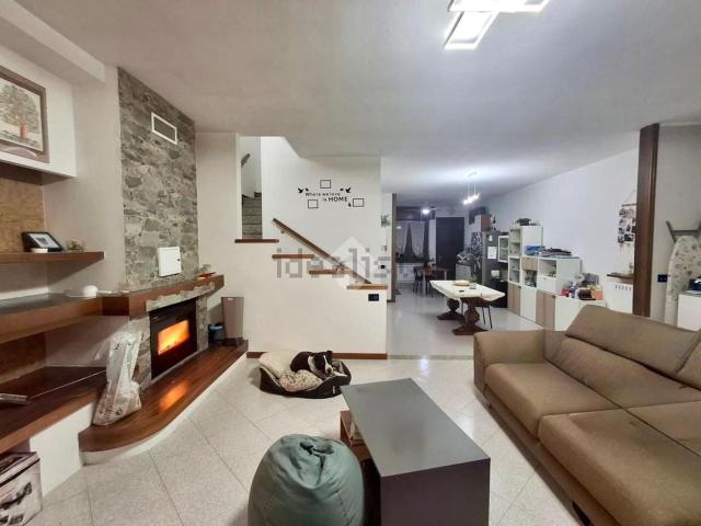 Villetta a schiera in vendita di 160 m² in Via Don Bergamaschi, 15