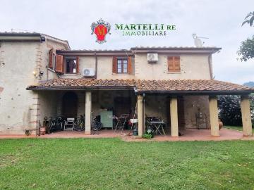 Case e ville in vendita di 160 m² in Via del Rio