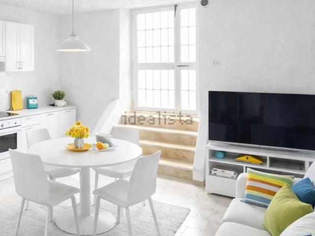 Case e ville in vendita di 160 m² in Via Divisione Alpina Tridentina