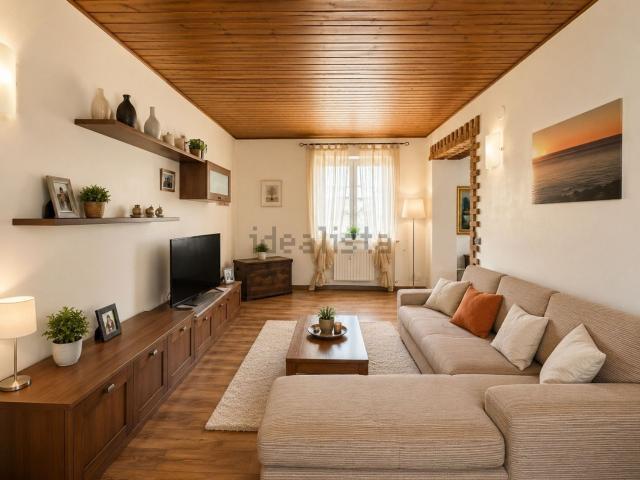 Case e ville in vendita di 160 m² in Via Fontana, 42