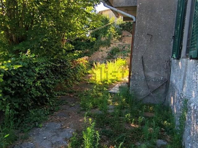 Case e ville in vendita di 160 m² in Via Fonte Perino