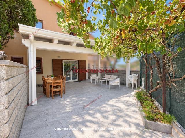 Case e ville in vendita di 160 m² in Via Forno Alto, 4