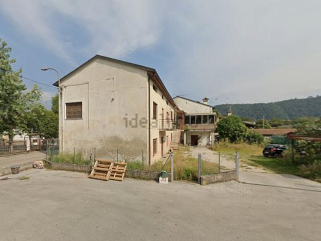 Case e ville in vendita di 160 m² in Via Oltre Agno di Sotto, 20