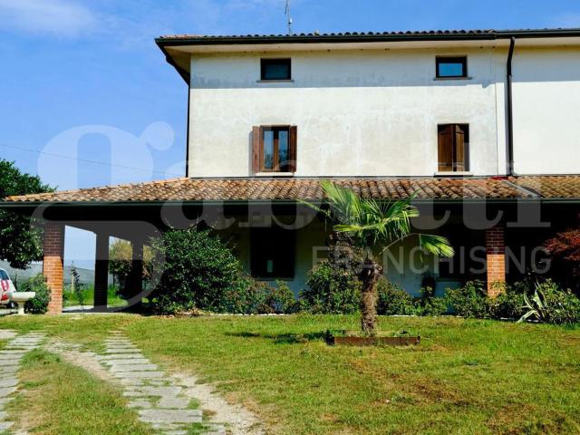 Case e ville in vendita di 160 m² in Via Lemene, 6