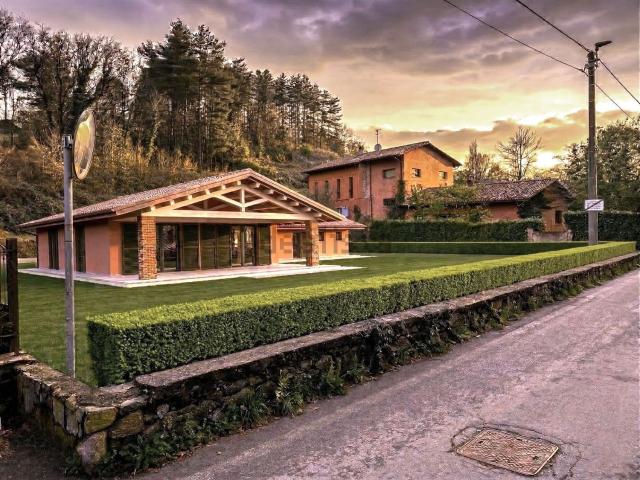 Case e ville in vendita di 160 m² in Via Monte Navale