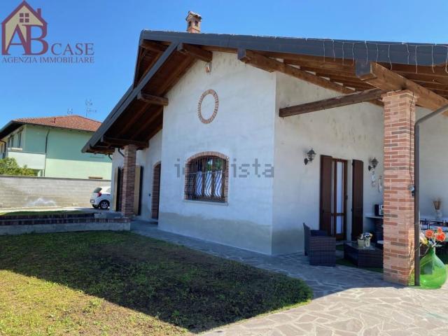 Case e ville in vendita di 160 m² in Via Mazzini