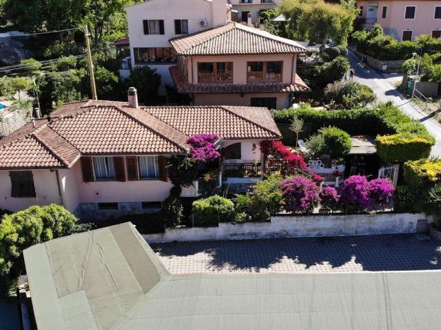 Case e ville in vendita di 160 m² in Via San Gaetano, 23