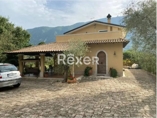 Case e ville in vendita di 160 m² in Via San Vincenzo Ferreri