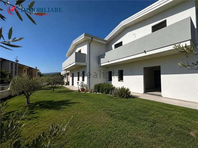 Case e ville in vendita di 160 m² in Via Tevere
