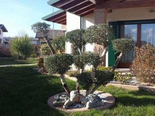 Case e ville in vendita di 163 m² in Via Tisanella