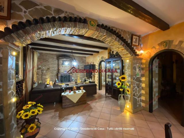 Case e ville in vendita di 160 m² in Contrada Danigarci