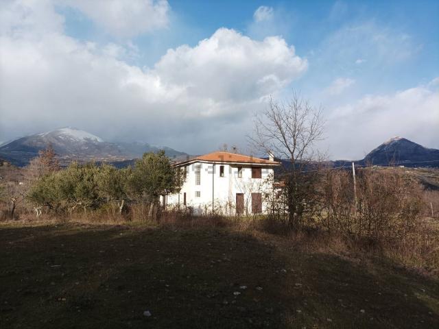 Case e ville in vendita di 160 m² in Contrada Ronzino
