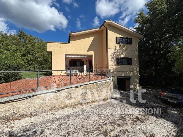 Case e ville in vendita di 160 m² in Frazione Casale