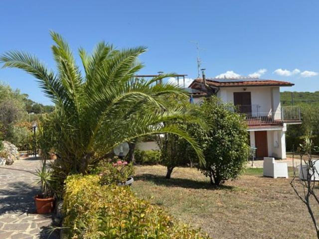 Case e ville in vendita di 160 m² in Località Santa Eugenia