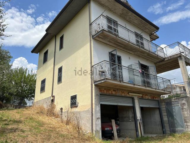 Case e ville in vendita di 160 m² in Località San Pietro