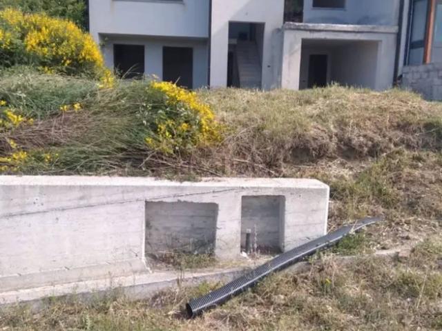 Case e ville in vendita di 160 m² in Strada Comunale Della Cicala