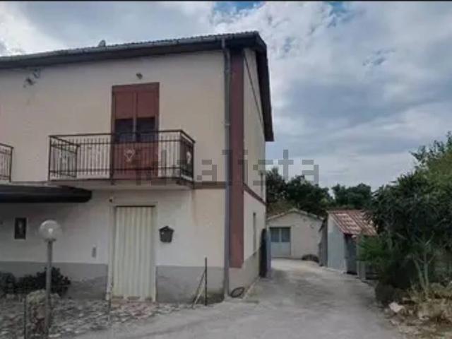 Case e ville in vendita di 160 m²