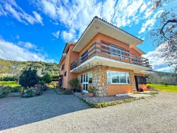 Case e ville in vendita di 160 m² in Strada Statale 1
