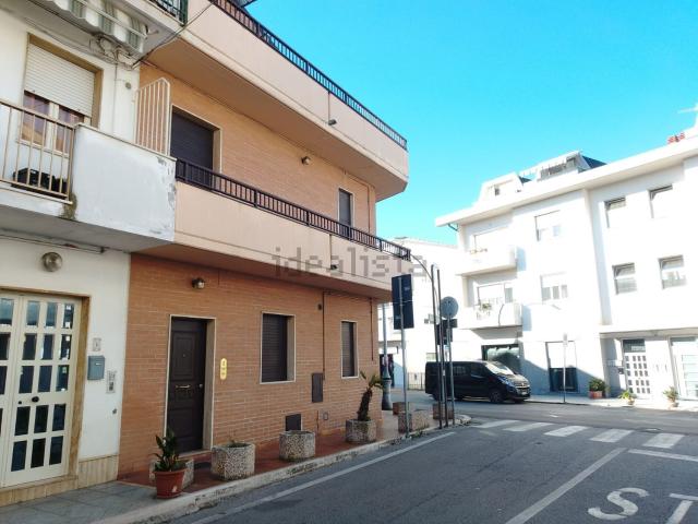 Case e ville in vendita di 161 m² in Via Cesare De Titta, 39