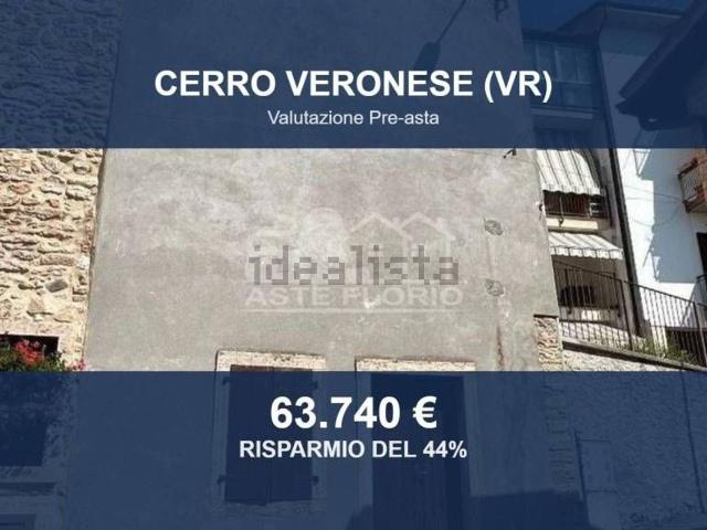 Case e ville in vendita di 162 m² in Via Lessini, 37