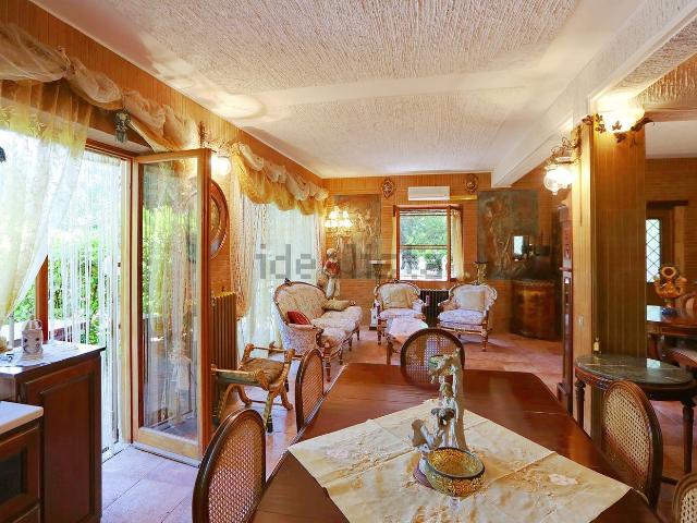 Villetta bifamiliare in vendita di 162 m² in Via Rio Vicano, 11