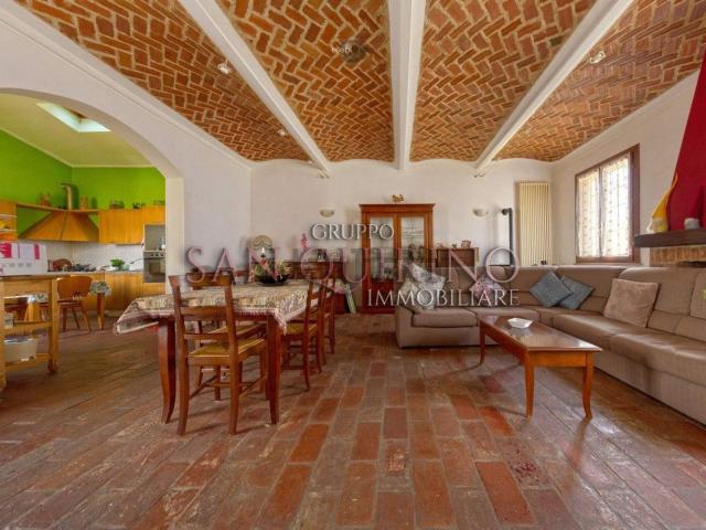 Case e ville in vendita di 162 m² in Piazza dalla Chiesa Carlo Alberto, 8