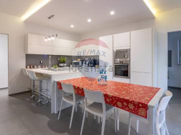 Case e ville in vendita di 163 m²