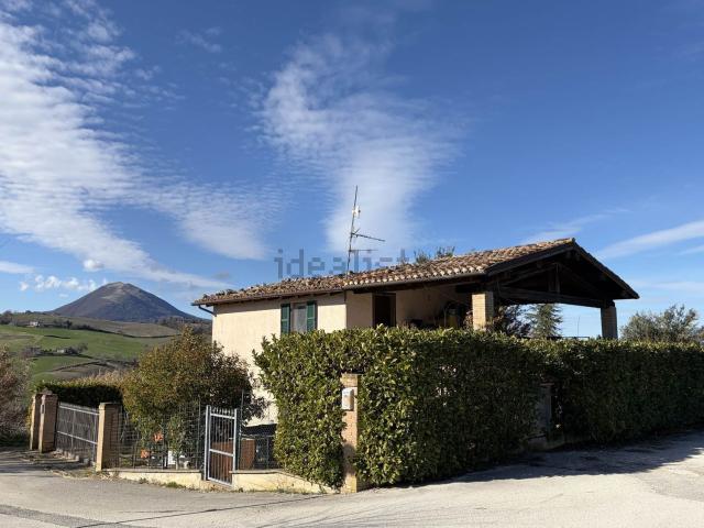 Case e ville in vendita di 163 m² in Via Delio di Pietro Bileggi