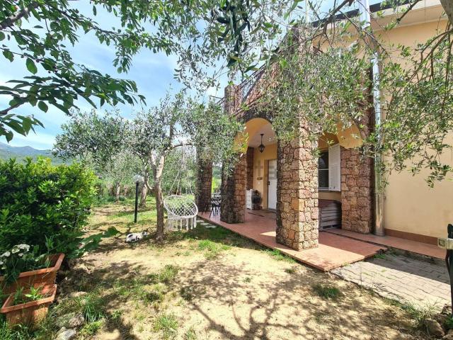 Case e ville in vendita di 163 m² in Località Tenaighe