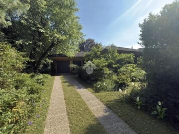 Case e ville in vendita di 164 m² in Via Donizetti Gaetano
