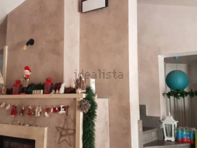 Case e ville in vendita di 164 m² in Via dei Tigli