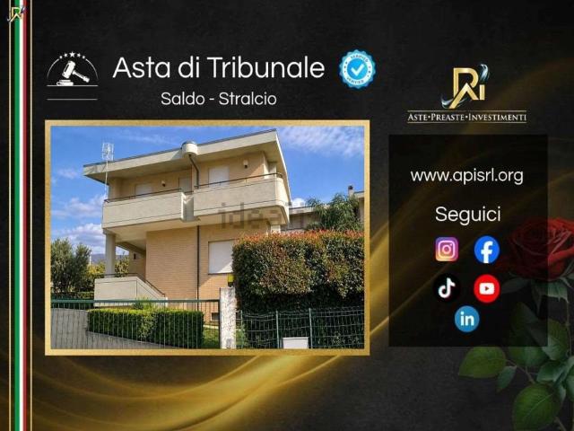 Case e ville in vendita di 164 m² in Località Maiolino