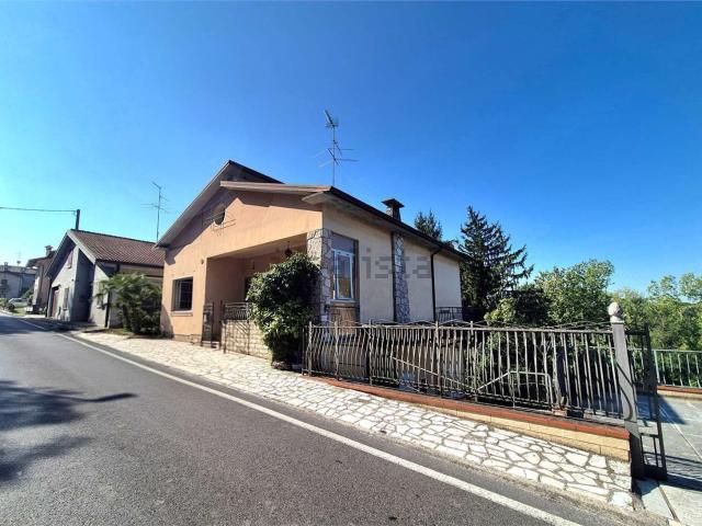 Case e ville in vendita di 165 m²