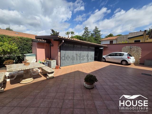 Case e ville in vendita di 165 m²