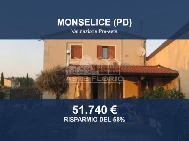 Case e ville in vendita di 165 m² in Via Motta, 9