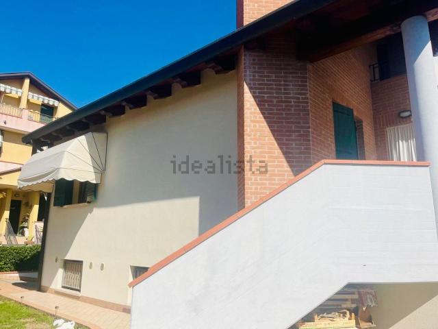 Case e ville in vendita di 165 m² in Via Talete