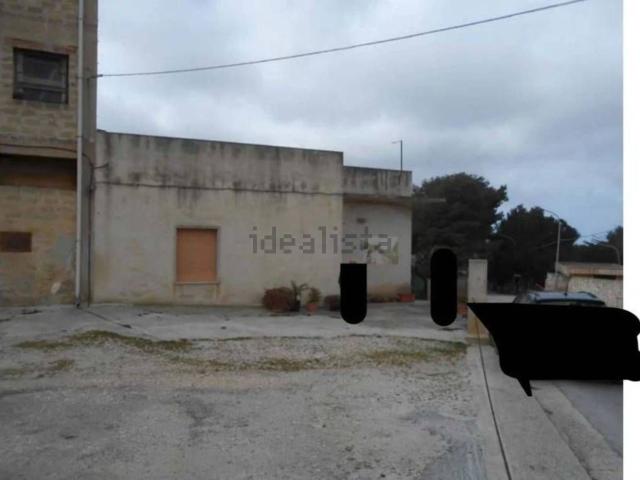 Case e ville in vendita di 165 m² in Via Vespri, 470