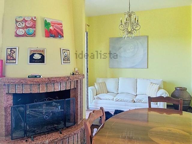 Case e ville in vendita di 195 m² in Strada di Guadamello e San Vito, 102