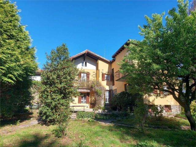 Case e ville in vendita di 166 m²