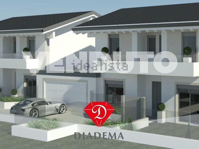 Case e ville in vendita di 166 m² in Via Enrico Fermi