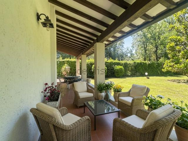 Case e ville in vendita di 167 m² in Via dei Fortini