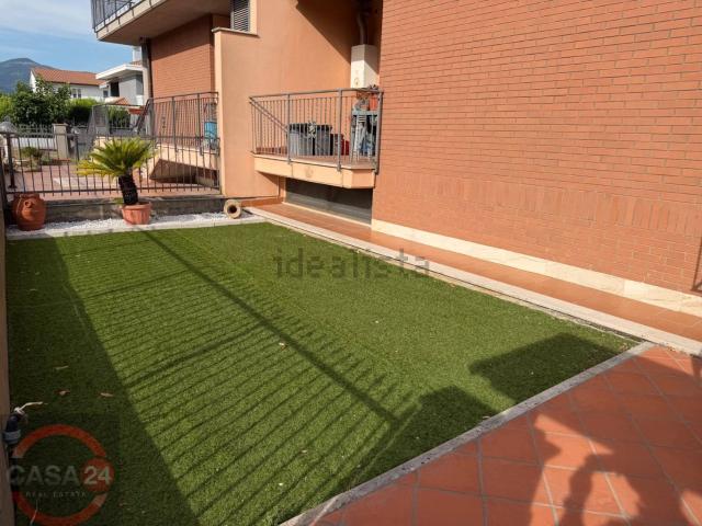 Case e ville in vendita di 167 m² in Via Simplicio